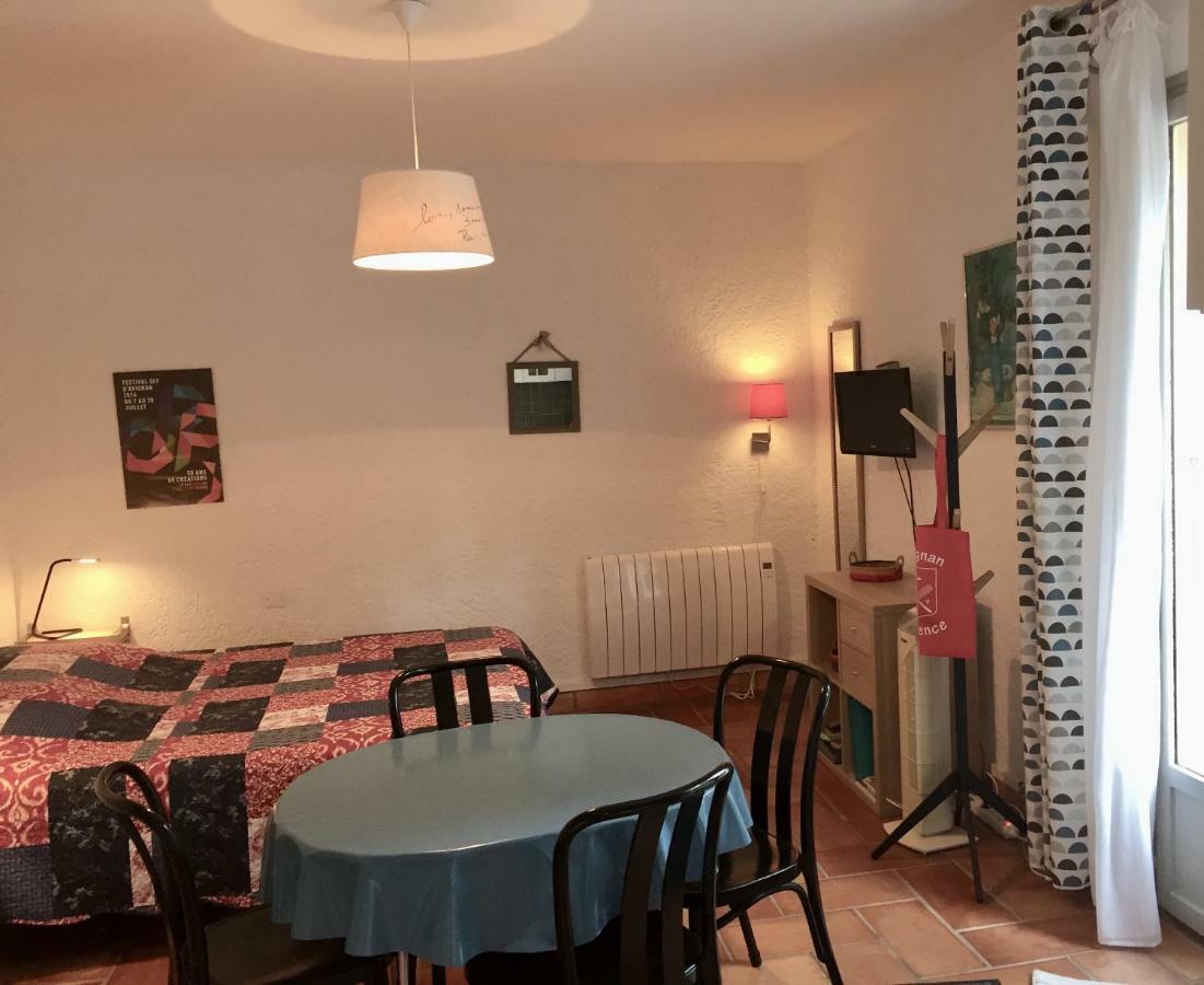 Les volets lavande Aubignan Extérieur photo